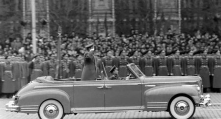 Самые популярные автомобили для парада на Красной площади - «Автоновости»