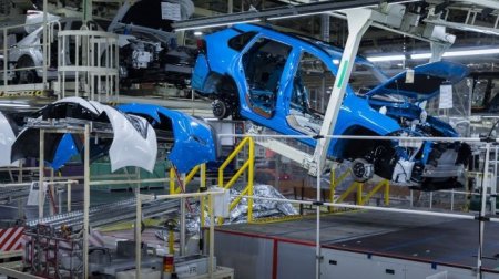 Toyota возобновила выпуск автомобилей в России - «Автоновости»