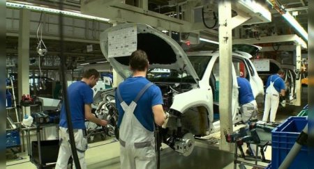 Volkswagen начал сокращать штат своего завода в Калуге - «Автоновости»