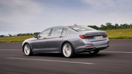 BMW 7-серии получил более мощные и эффективные дизели - «Автоновости»