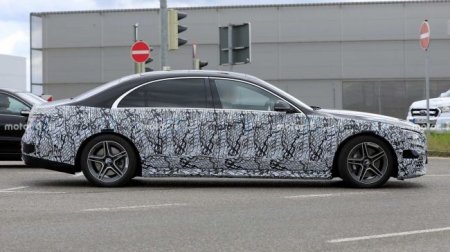 Будущий Mercedes S-класса попал в объектив на дорожных тестах - «Автоновости»