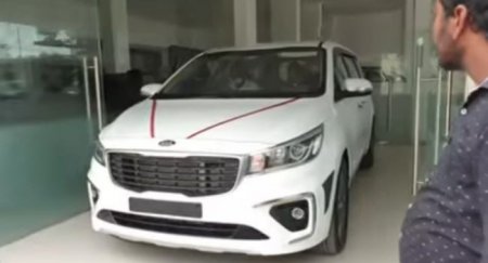 Kia прошла краш-тест против своей воли, едва выехав из автомобильного салона - «Автоновости»