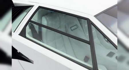 Lamborghini Countach экс-чемпиона Формулы-1 выставлен на продажу - «Автоновости»