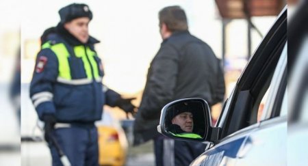 Остановил гаишник. А если поменяться с пассажиром, что будет? - «Автоновости»