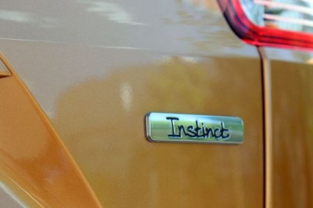 Самый дорогой Lada Xray Cross. Кто будет покупать версию Instinct - «Автоновости»