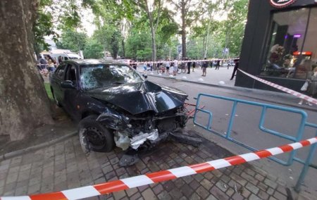 В Одессе водитель потерял сознание и совершил ДТП - «ДТП»