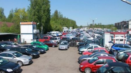 В России с января по апрель 2020 года продано 364 тысячи подержанных авто С-класса - «Автоновости»
