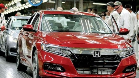 Honda привлекла офисных служащих к работе на конвейере - «Автоновости»