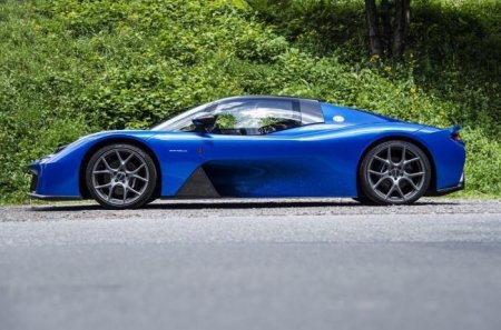 Редкий спорткар Dallara Stradale пустят с молотка - «Автоновости»