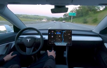 Tesla скоро смогут обходиться без водителя – Маск - «Автоновости»