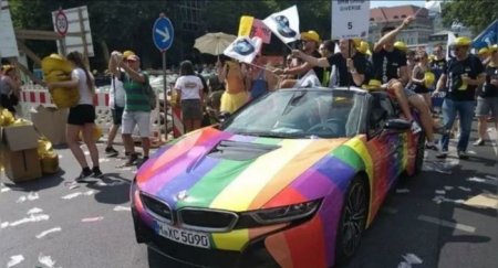 Ведущие автоконцерны вслед за «BMW» поддержали ЛГБТ - «Автоновости»