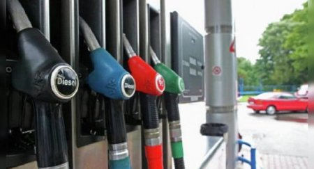 Власти выступили против снижения цен на топливо - «Автоновости»