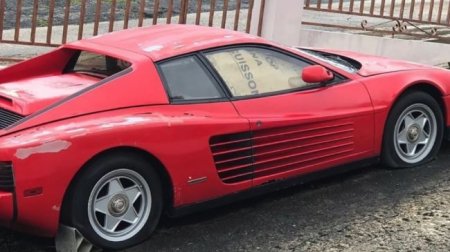 Ferrari Testarossa провела без движения 17 лет на улице - «Автоновости»