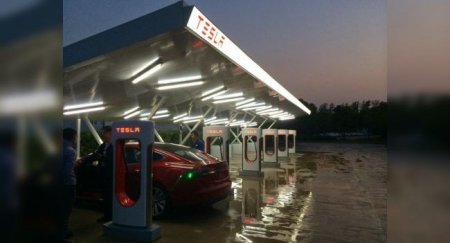 Tesla планирует открыть новые автосалоны по всему миру - «Автоновости»