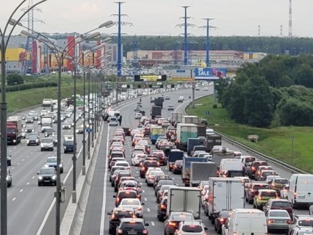 В пределах МКАД начинает действовать грузовой каркас - «Автоновости»