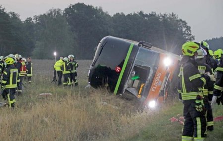 В Германии более 30 человек пострадали в ДТП с автобусом - «ДТП»