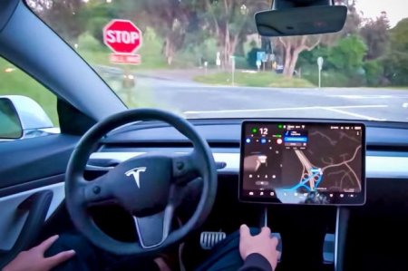 Автомобили Tesla начали оснащать полноценным автопилотом - «Автоновости»
