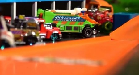 Гонки Hot Wheels: начался показ - «Автоновости»