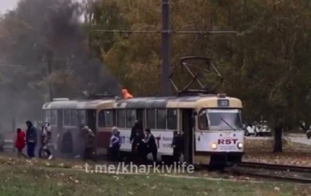 В Харькове на ходу загорелся трамвай - «ДТП»