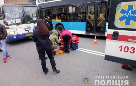 В Хмельницком автобус сбил детей на переходе - «ДТП»