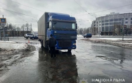 В Харькове грузовик переехал пешехода - «ДТП»
