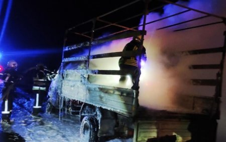 В Днепропетровской области сгорел грузовик, который перевозил мебель - «ДТП»