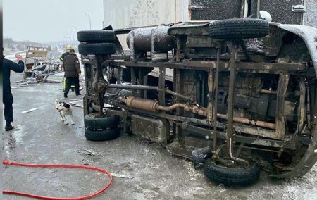 На Днепропетровщине столкнулись два грузовика, есть погибший и пострадавшие - «ДТП»
