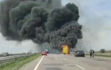 На трассе Киев-Одесса сгорел пассажирский автобус - «ДТП»