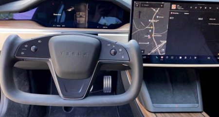 Штурвал новой Tesla Model S подвергли критике - «Автоновости»