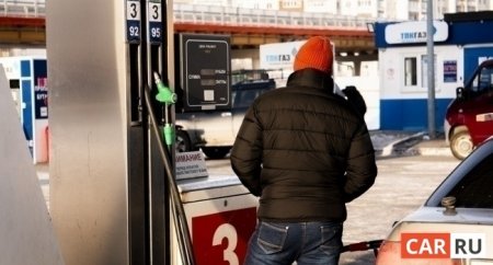 Во Франции бензин стал дефицитом, в России растут цены на дизтопливо: последние топливные новости - «Автоновости»