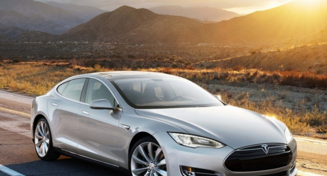 Tesla обошла BYD и вновь стала ведущим производителем электромобилей в мире - «Автоновости»