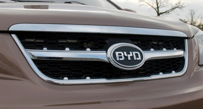 BYD представил дизайн интерьера нового флагманского фастбека Denza Z9 GT - «Автоновости»